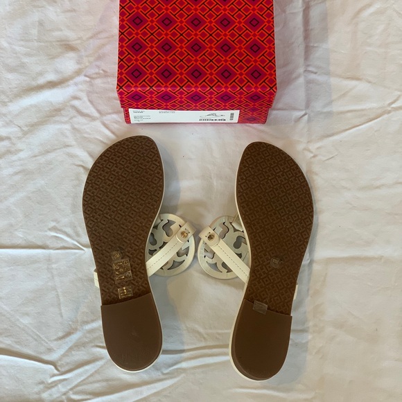 Tory Burch Miller Sandal, Bleach (Ivory) Leather, Size 11! - Picture 6 of 8